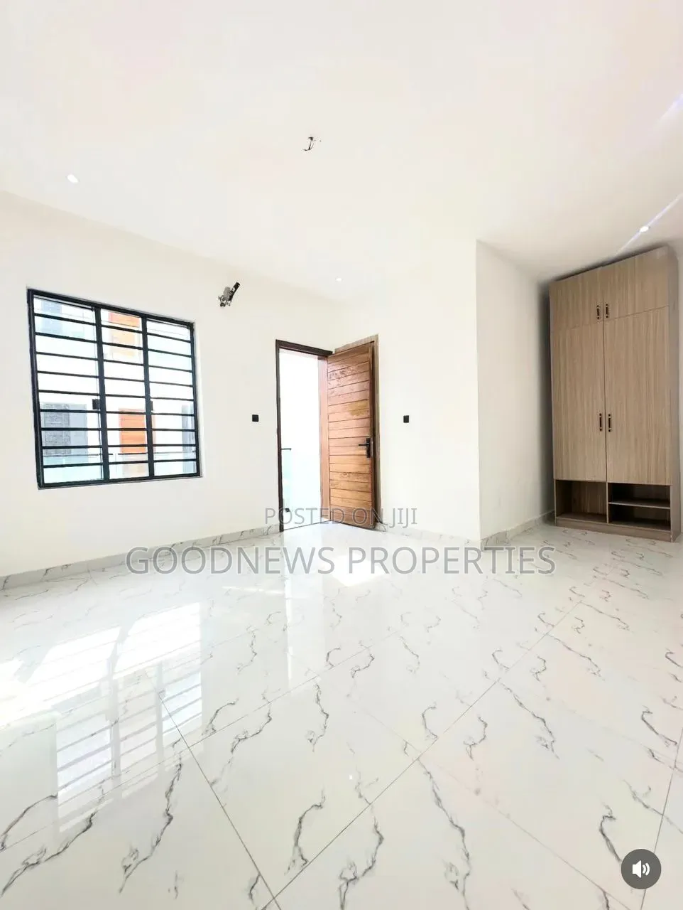 4bdrm Duplex in Orchid Road,, Ikota for sale
