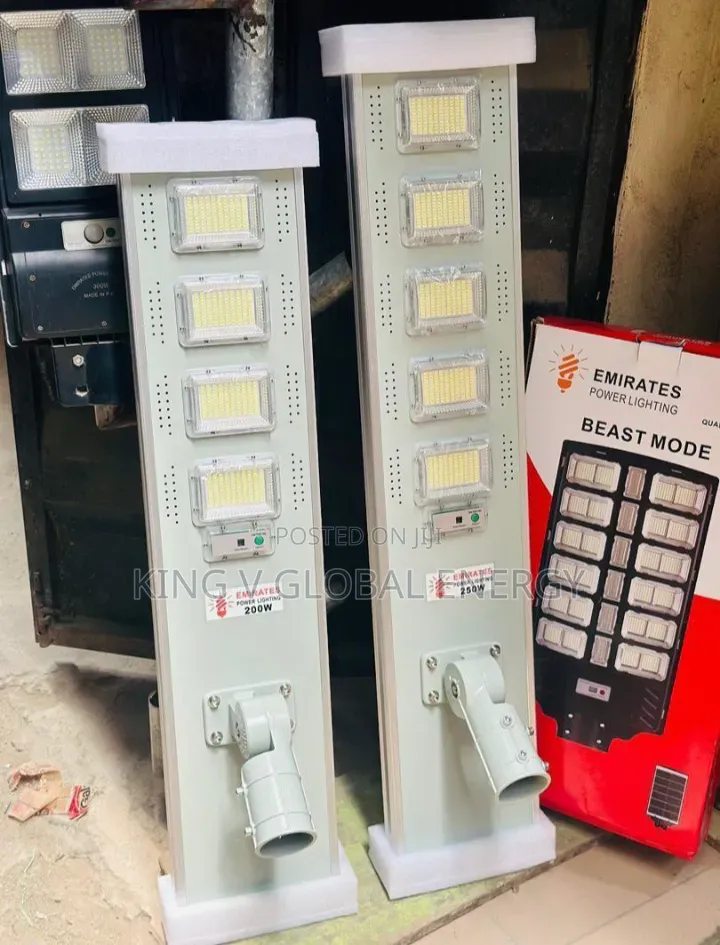 Emirates Power Lighting( 5 Eye) 250watts All in One Solar Street Light