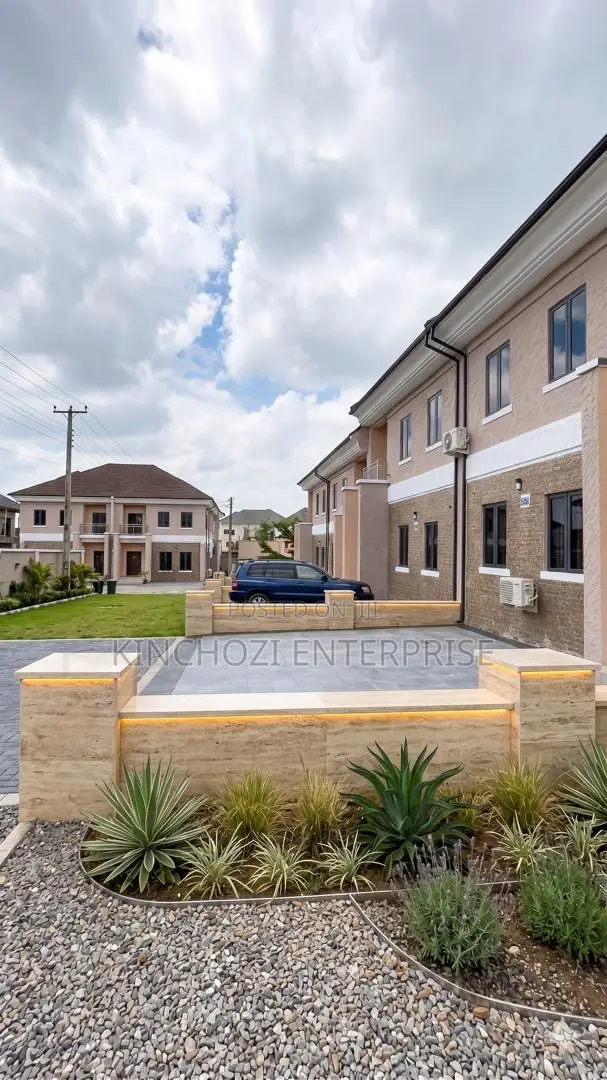 3bdrm Duplex in Apo, Zone B for rent