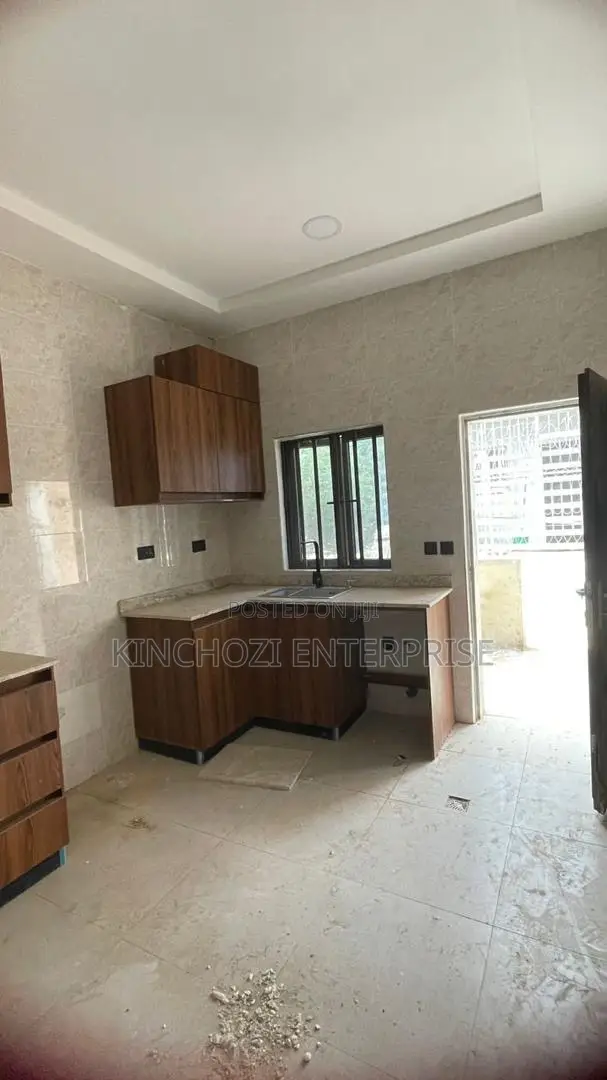 3bdrm Duplex in Apo, Zone B for rent