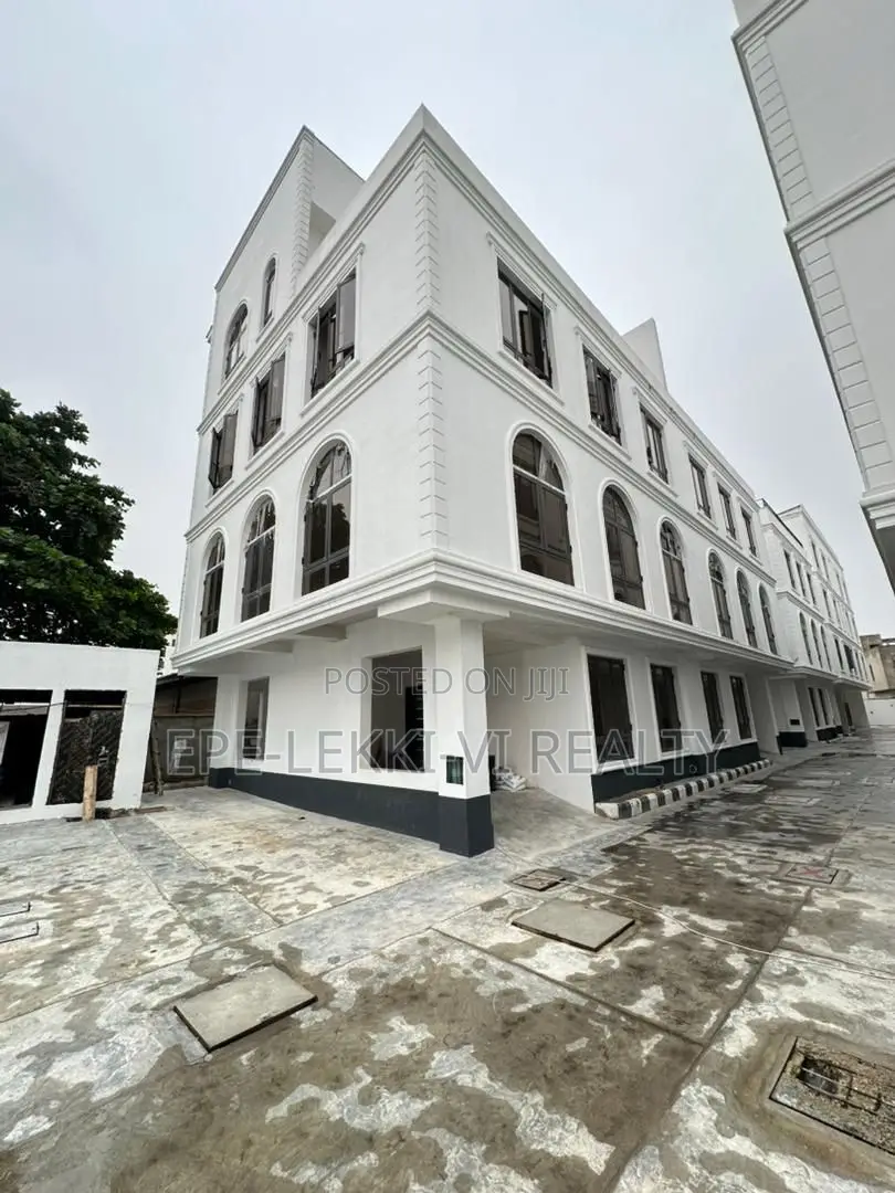 4bdrm Duplex in Ikoyi for sale