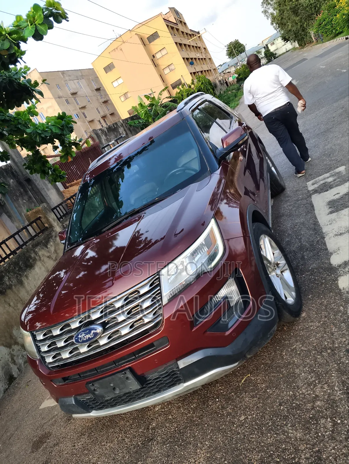 Ford Explorer XLT 4dr SUV (3.5L 6cyl 6A) 2016 Brown