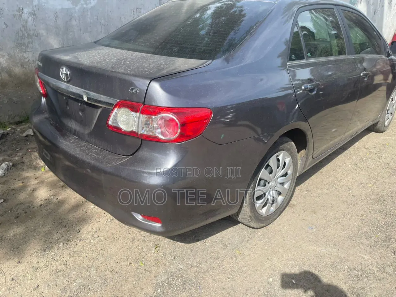 Toyota Corolla LE 4dr Sedan (1.8L 4cyl 4A) 2013 Gray