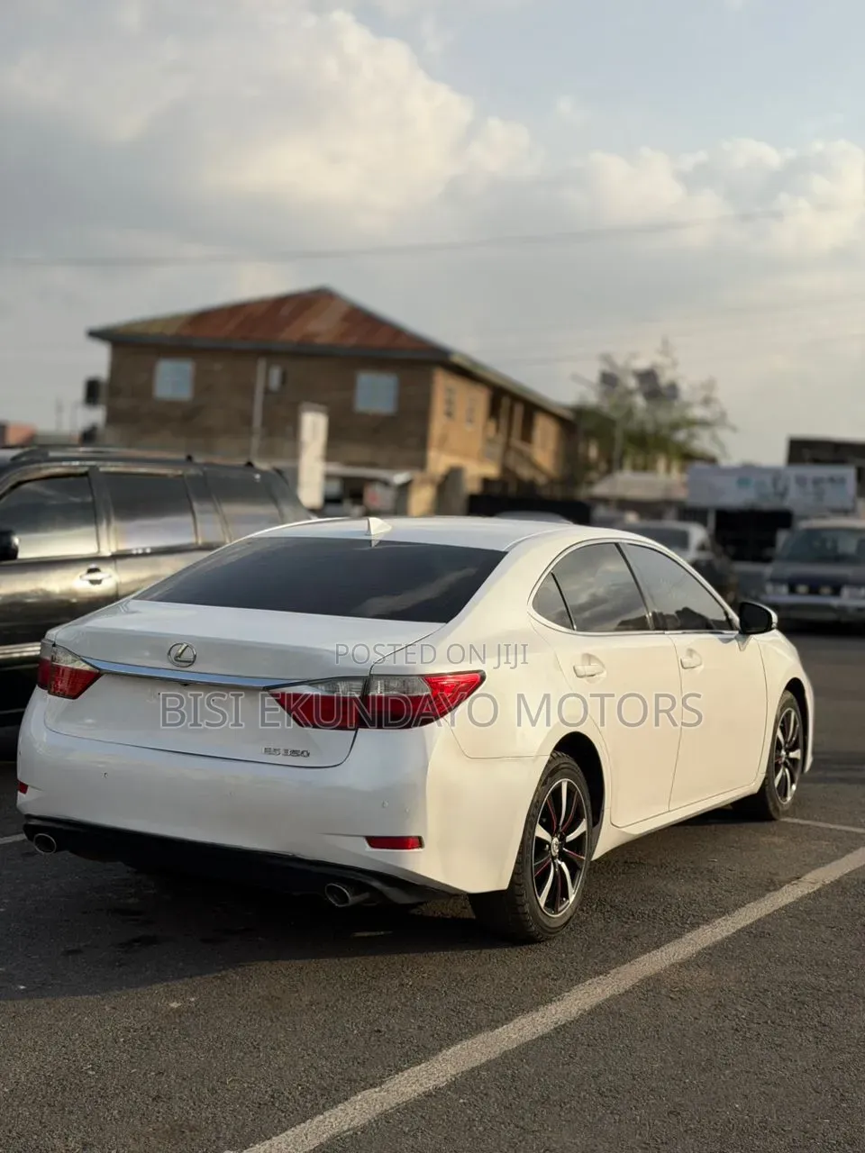 Lexus ES 350 FWD 2015 White