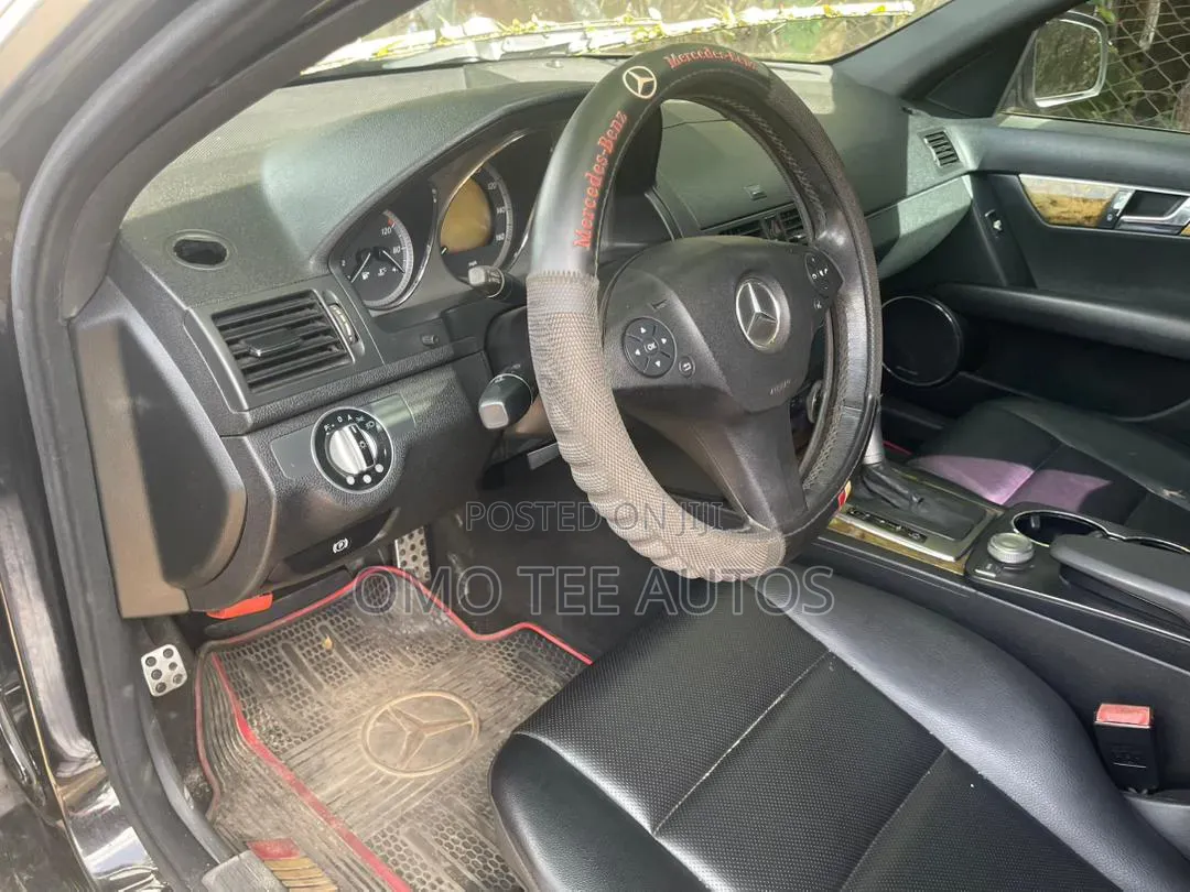 Mercedes-Benz C-Class C 300 (W204) 2009 Black