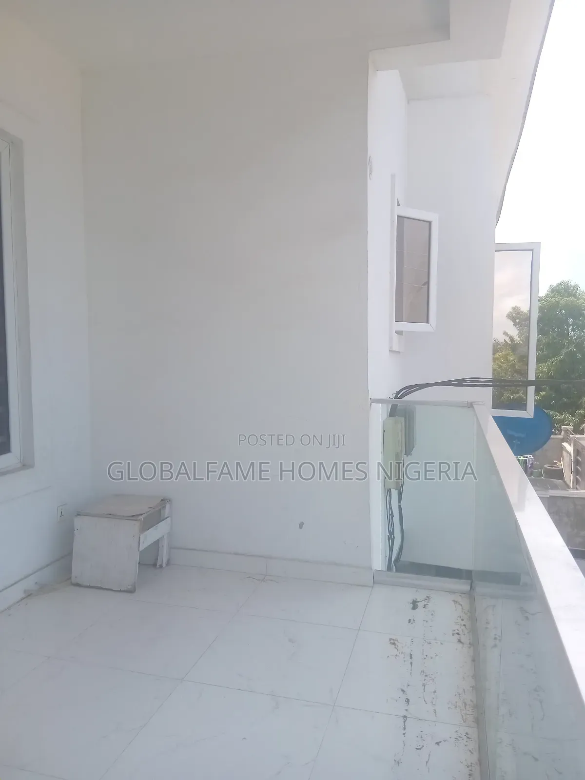 3bdrm Duplex in Mini Estate At for rent