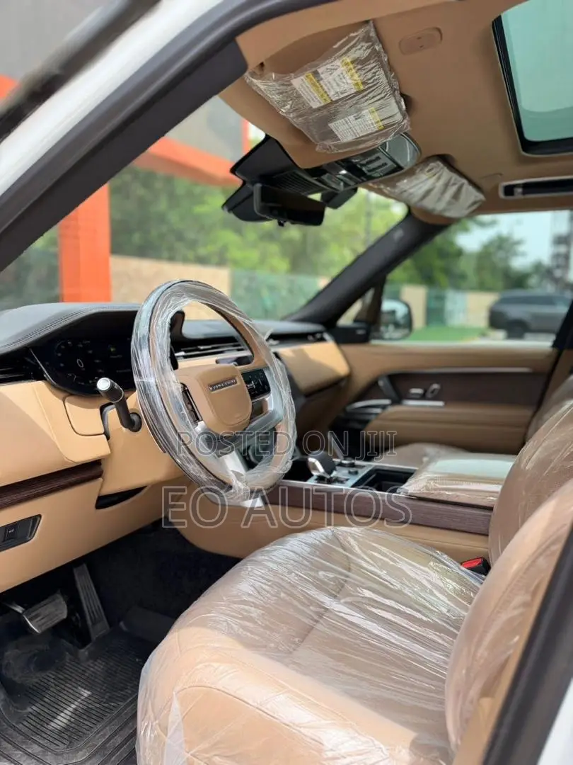 Land Rover Range Rover Vogue 2023 White