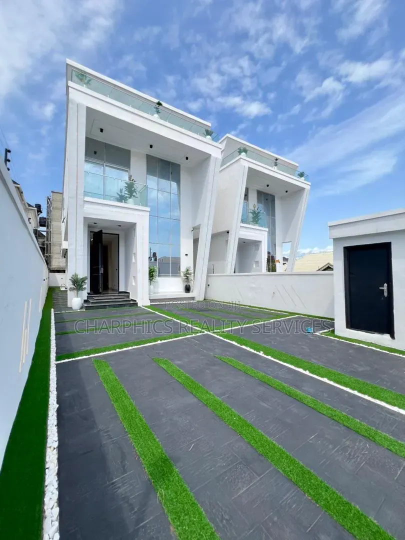 5bdrm Duplex in Ologolo for sale