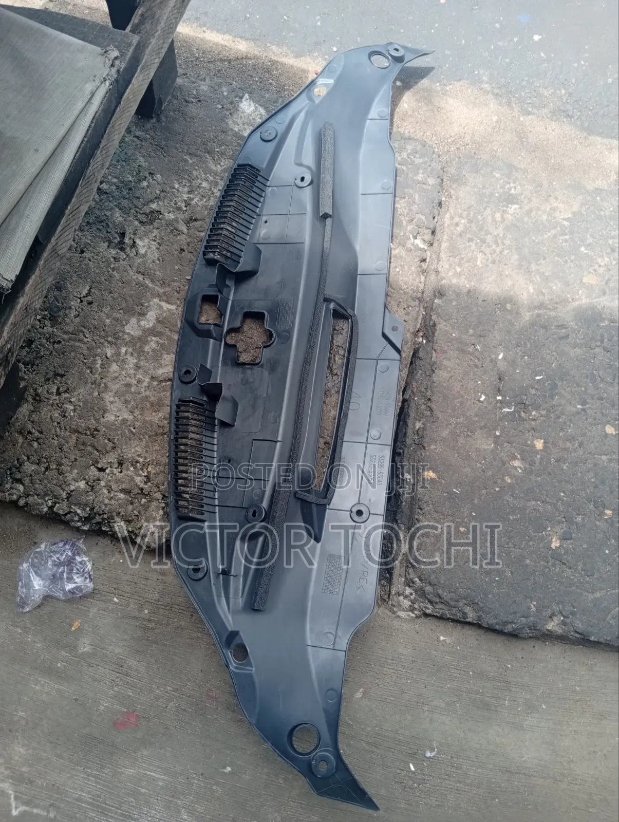 Plastic Radiator Support Cover for Lexus Is350 , Is250 2014/ 2015