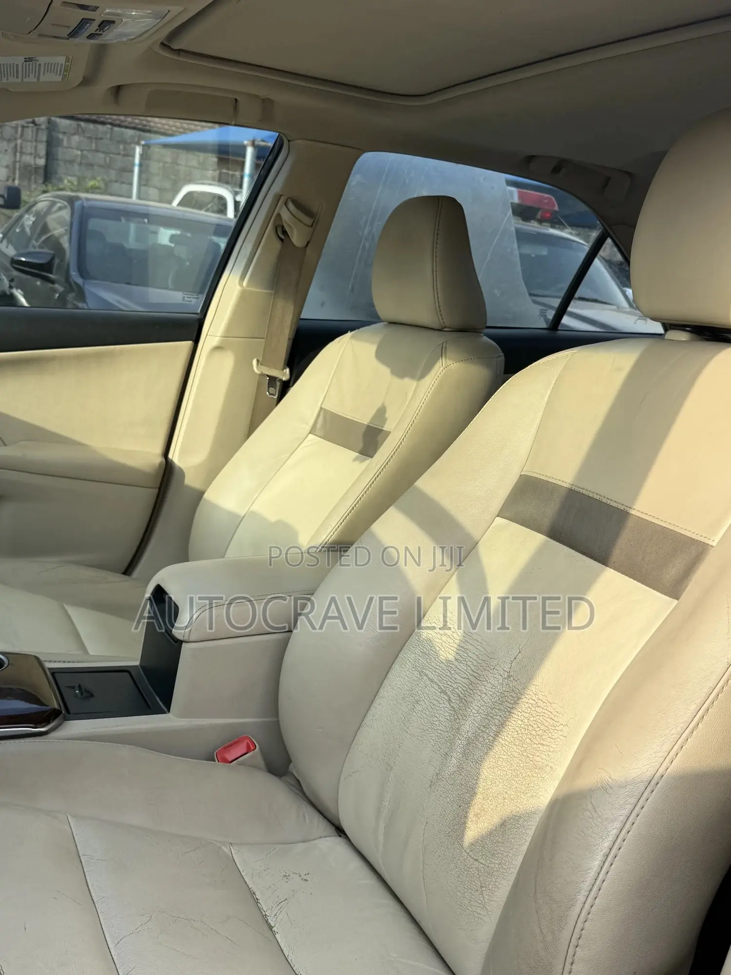 Toyota Camry XLE 4dr Sedan (2.5L 4cyl 6A) 2013 Burgundy