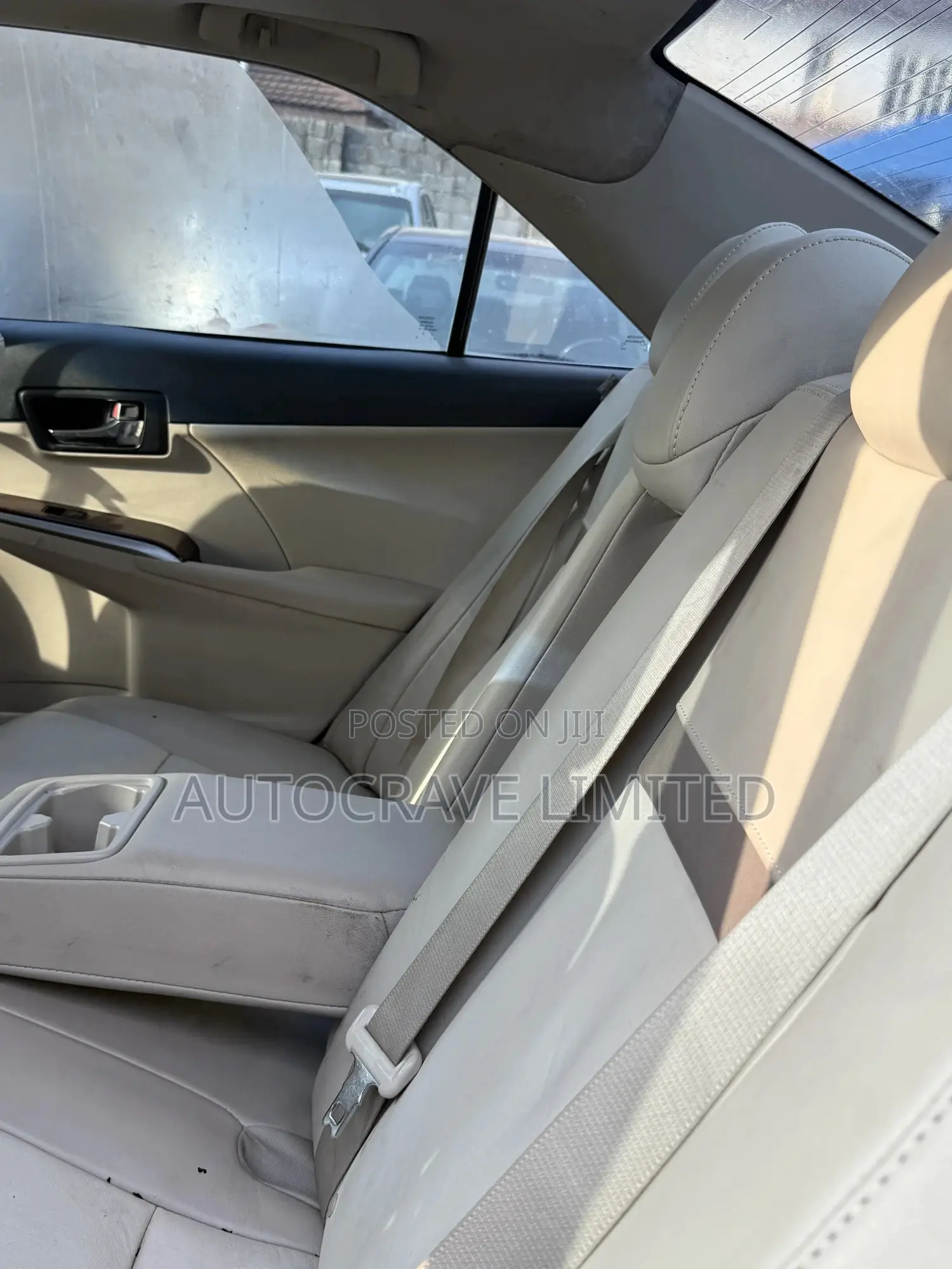 Toyota Camry XLE 4dr Sedan (2.5L 4cyl 6A) 2013 Burgundy