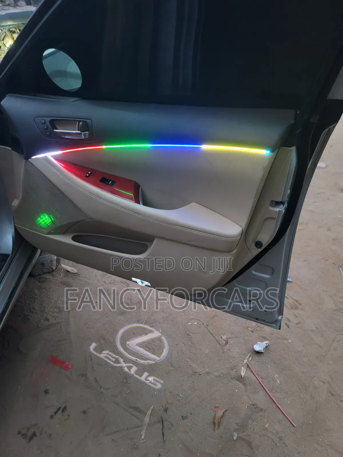 Factory Fitted Ambient Light.