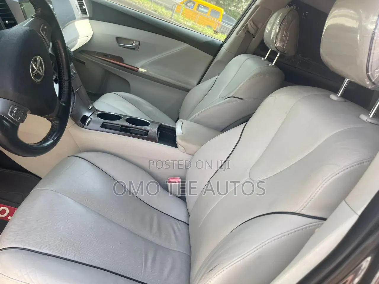 Toyota Venza LE 2009 Gray