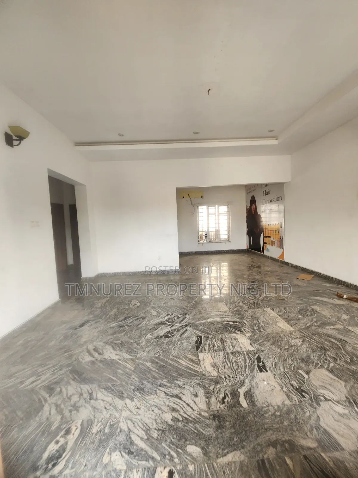 2bdrm Apartment in Lekki Phase 1 for rent