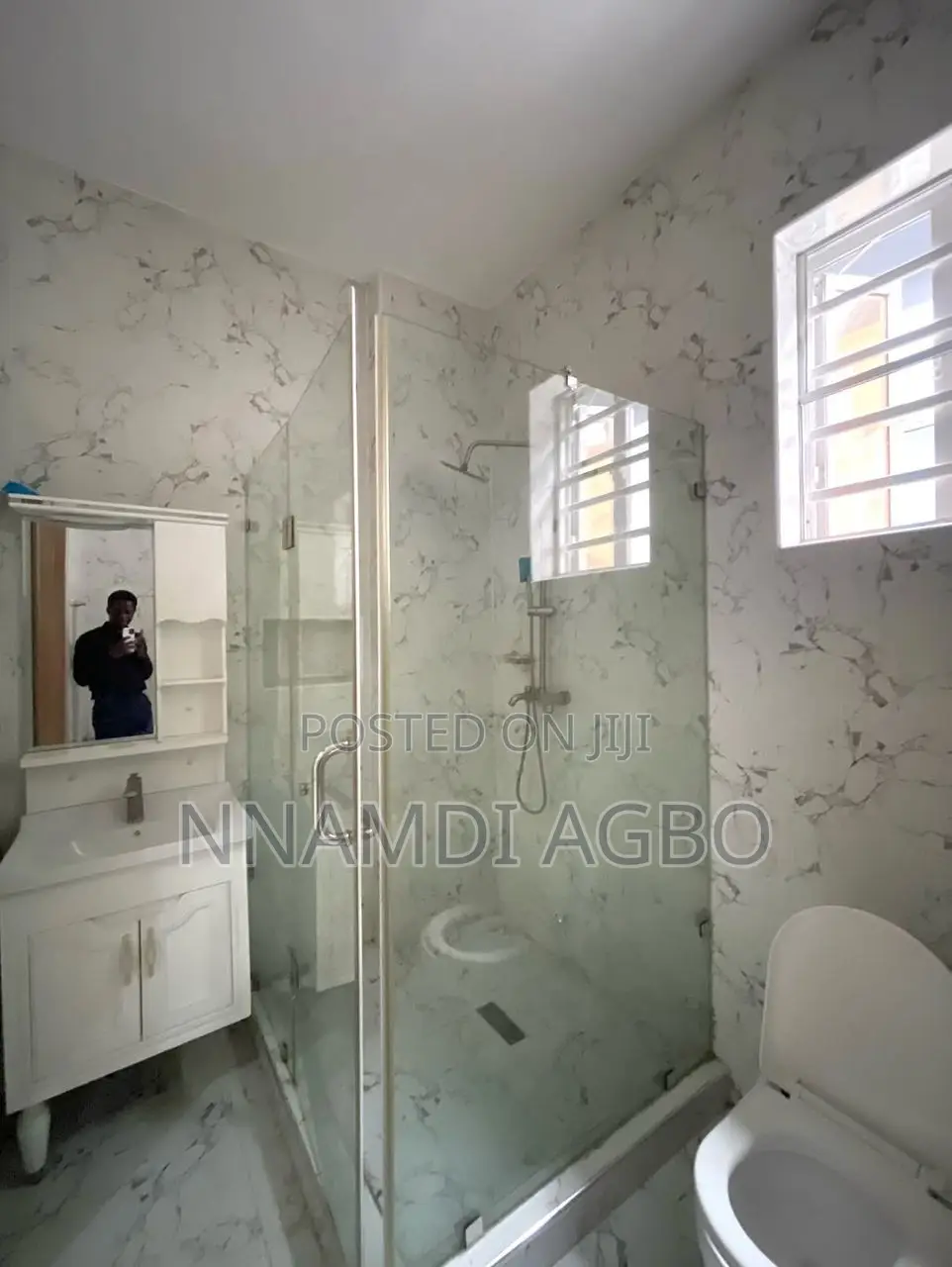 4bdrm Duplex in Chevron for rent