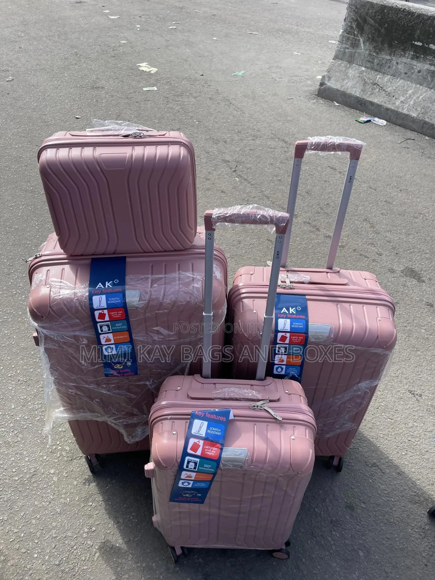 Set of Rubber Box 150,000 if It Breaks Bring It for Me Port Harcourt
