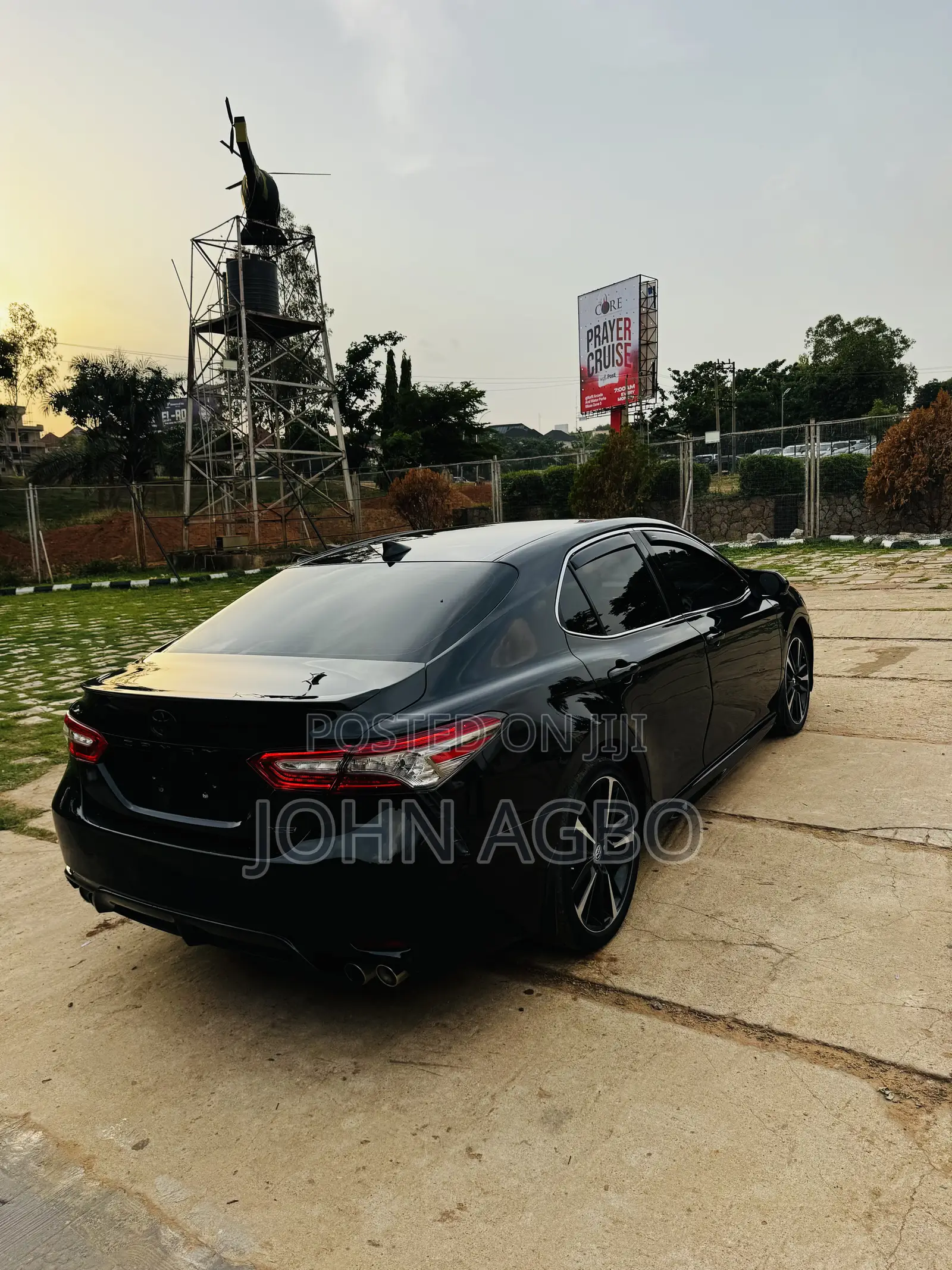 Toyota Camry XSE (2.5L 4cyl 8A) 2019 Blue