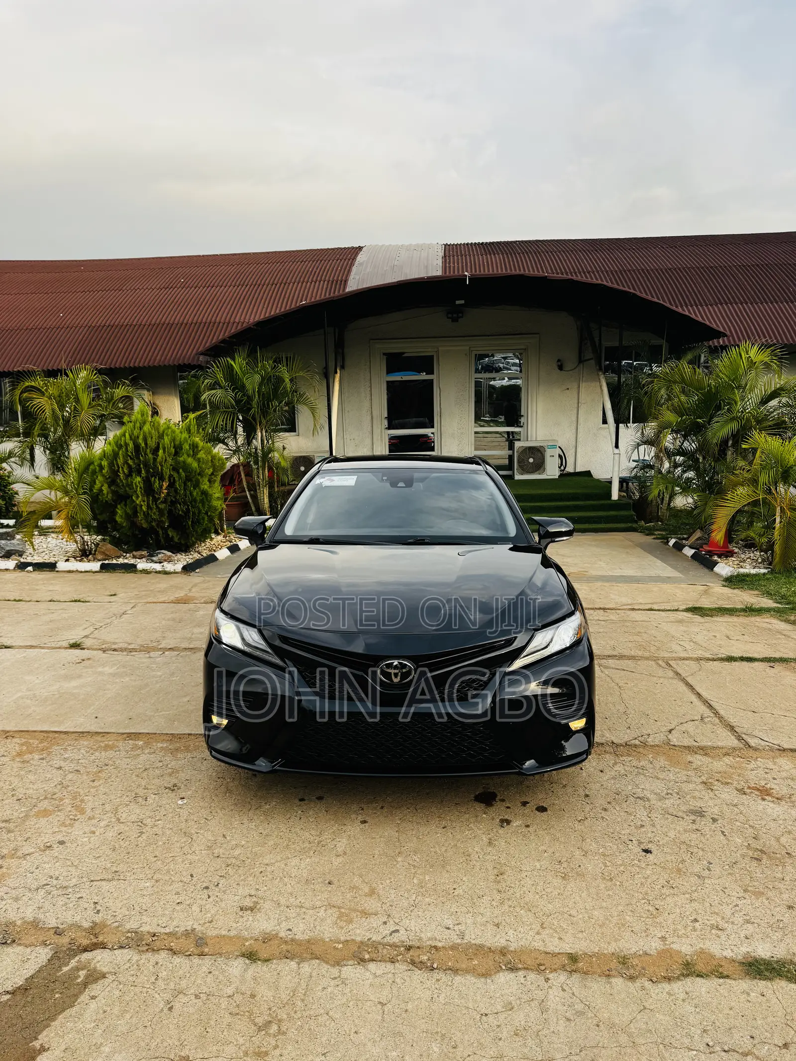 Toyota Camry XSE (2.5L 4cyl 8A) 2019 Blue