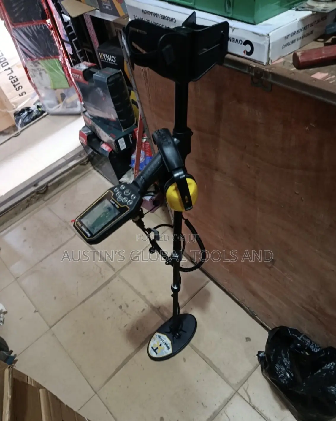 Skycruiser Metal Detector.