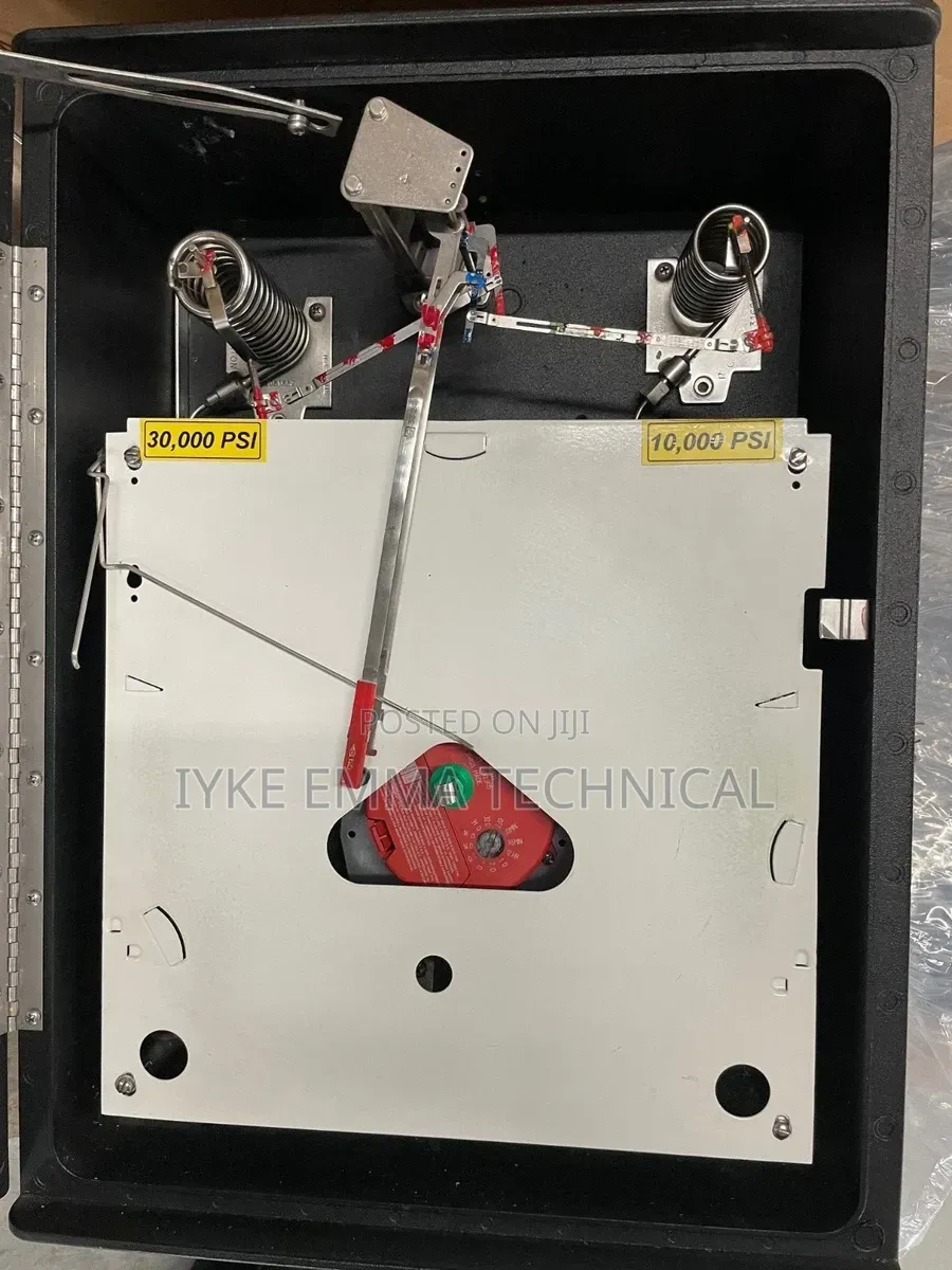 Barton Chart Recorder 30,000 To 10,000 Psi