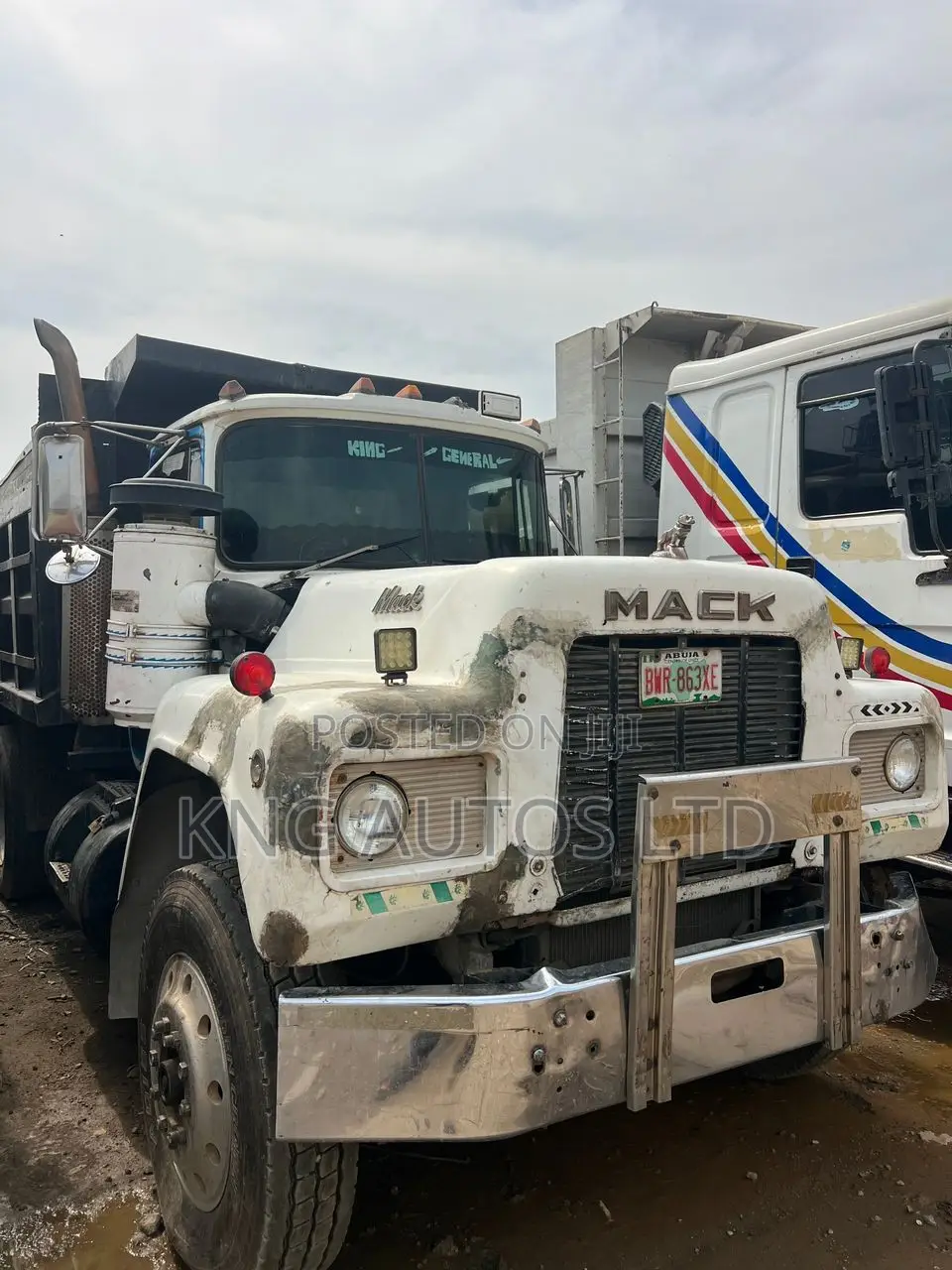 Mack R Model 10-Tyre