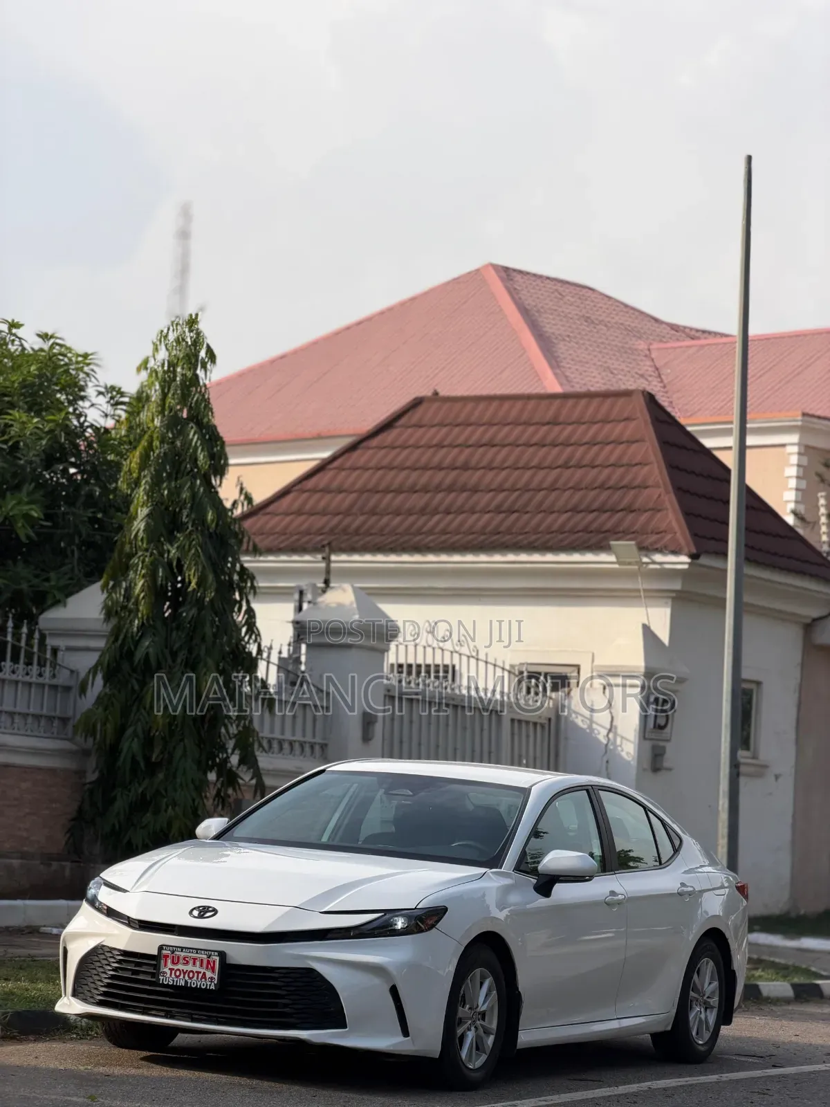 New Toyota Camry LE 2025 White