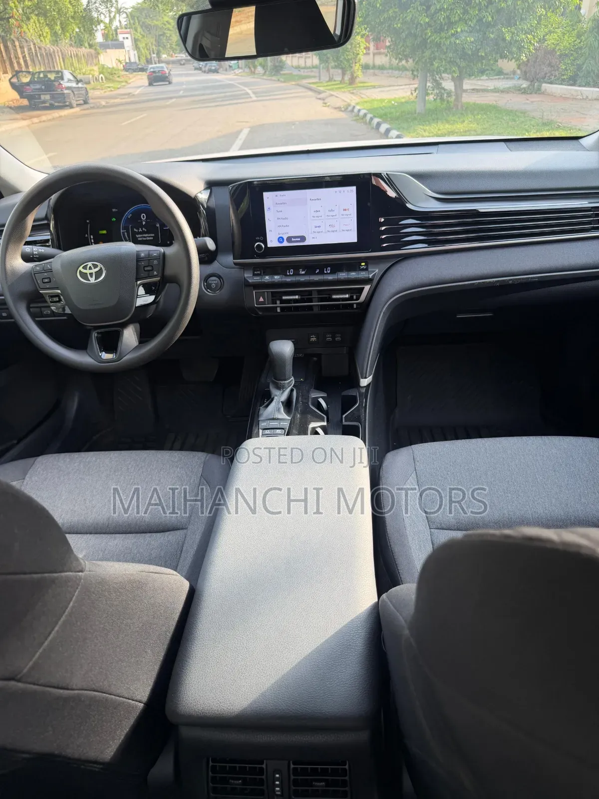New Toyota Camry LE 2025 White