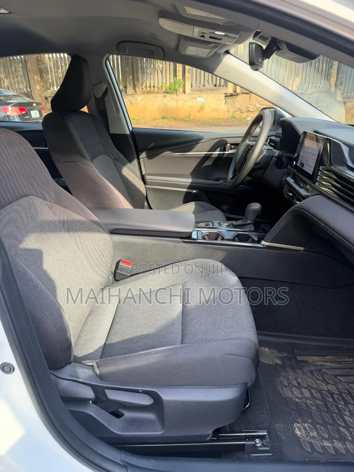 New Toyota Camry LE 2025 White