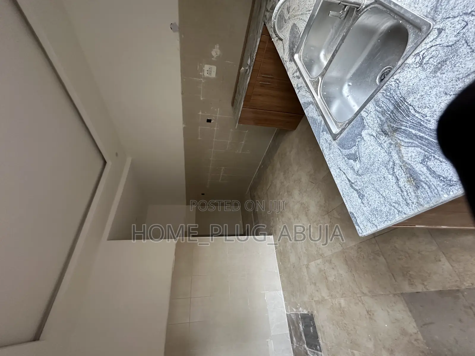 2bdrm Bungalow in 69 Road Gwarinpa for rent