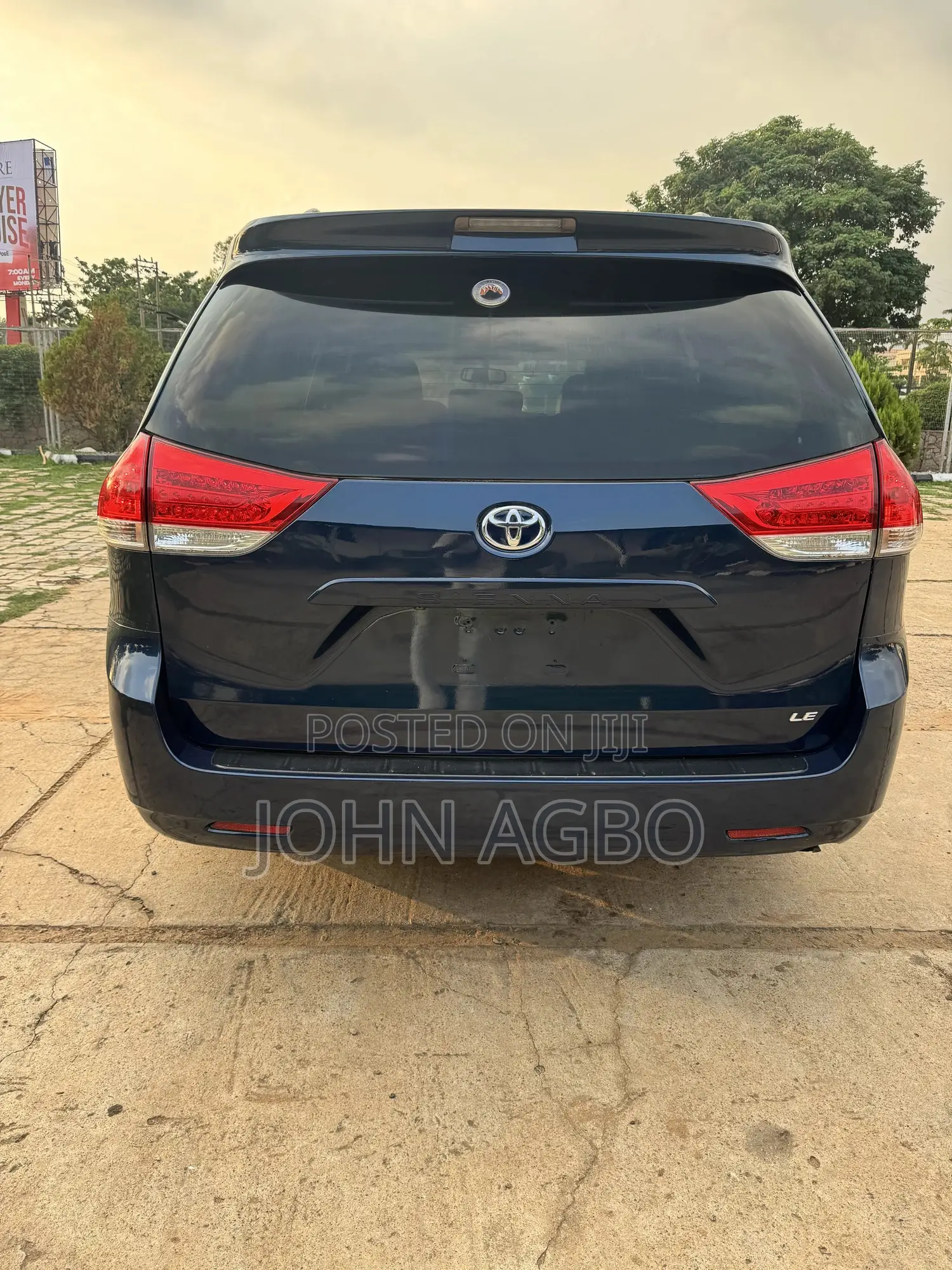 Toyota Sienna LE 8 Passenger 2010 Blue