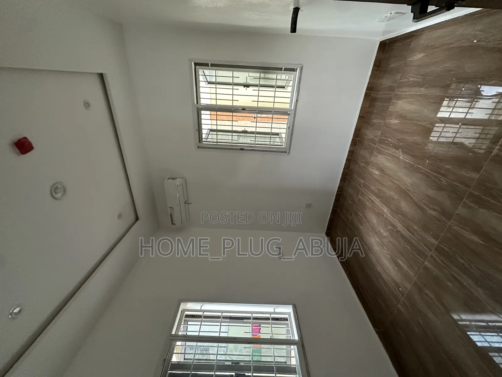 3bdrm Duplex in Larix Estate Idu for rent