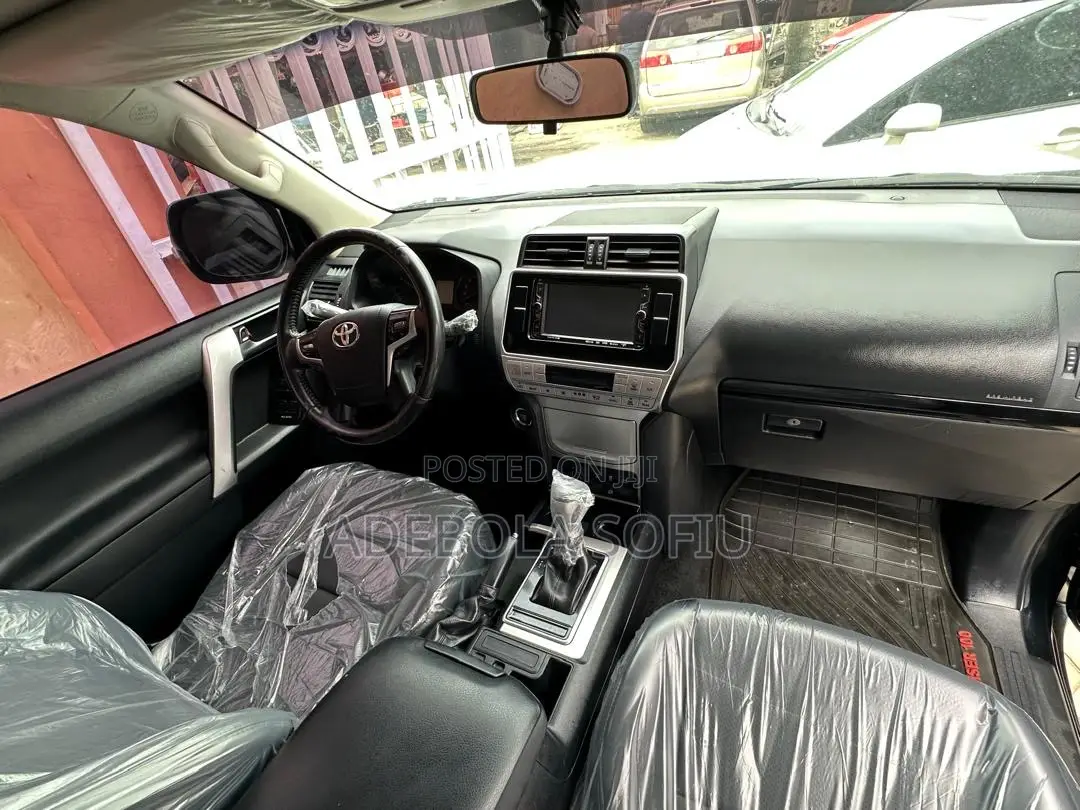 Toyota Land Cruiser Prado 4.0 2021 Black