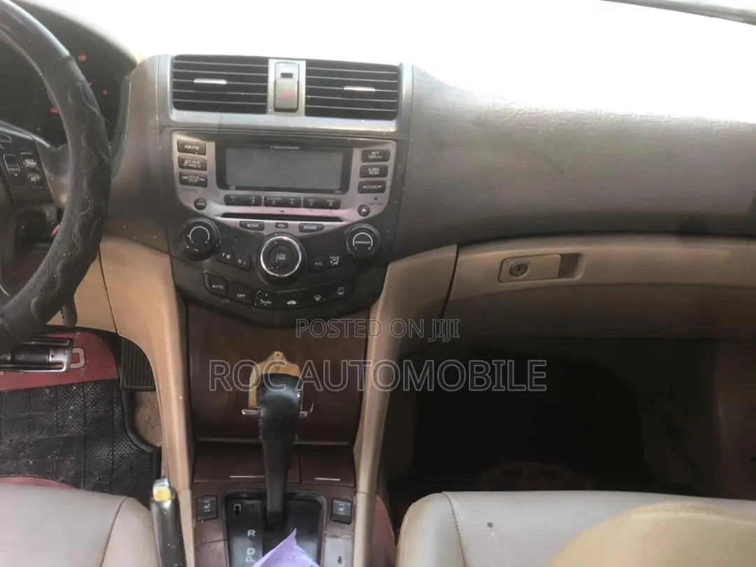 Honda Accord 2006 Gray