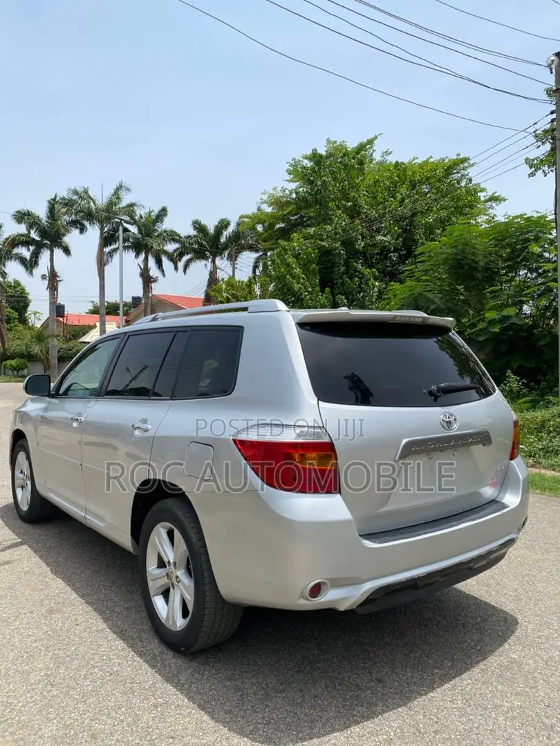 Toyota Highlander 2010 Gray