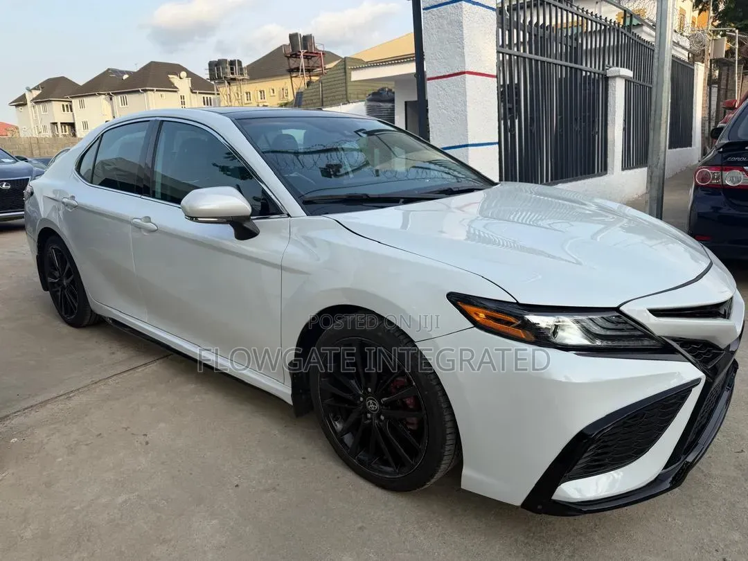 Toyota Camry XSE 2023 White