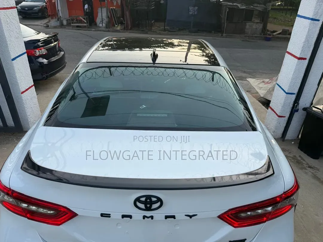 Toyota Camry XSE 2023 White