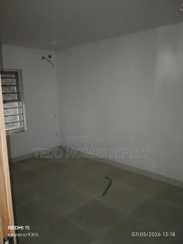 60sqm of Front Facing Shop Space (Ground Floor)