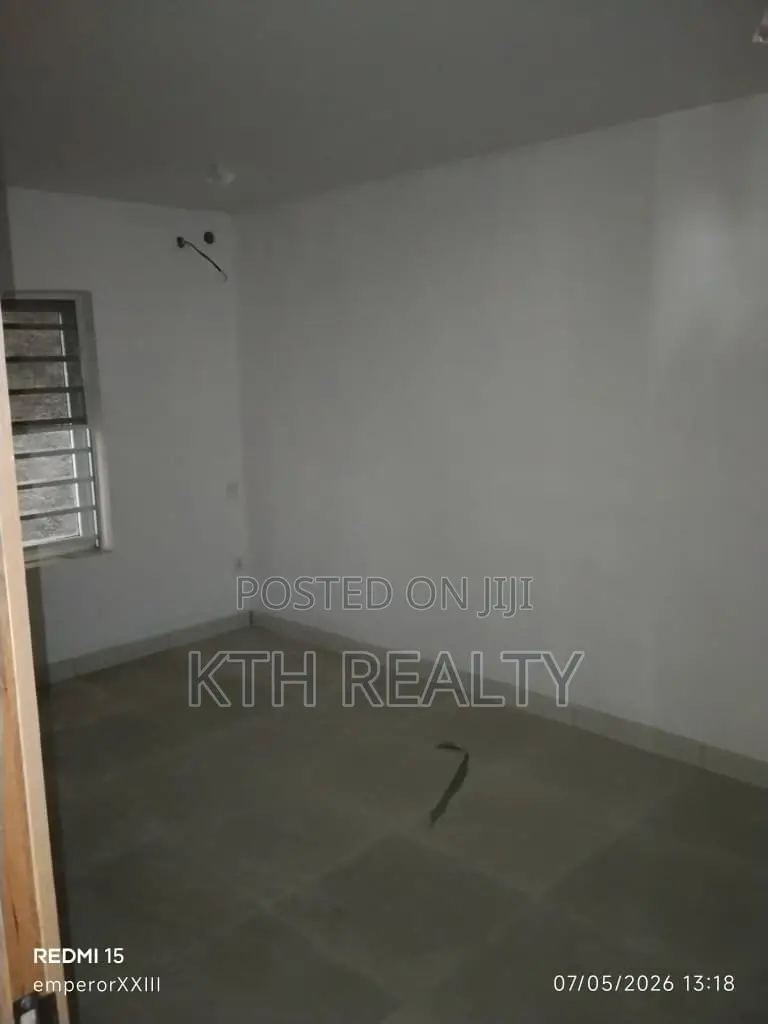 60sqm of Front Facing Shop Space (Ground Floor)