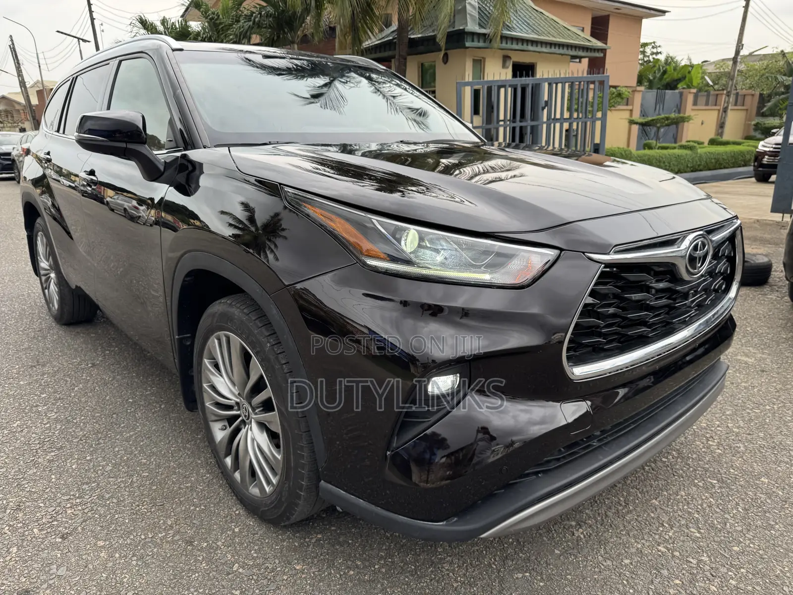 Toyota Highlander Platinum 2021 Maroon