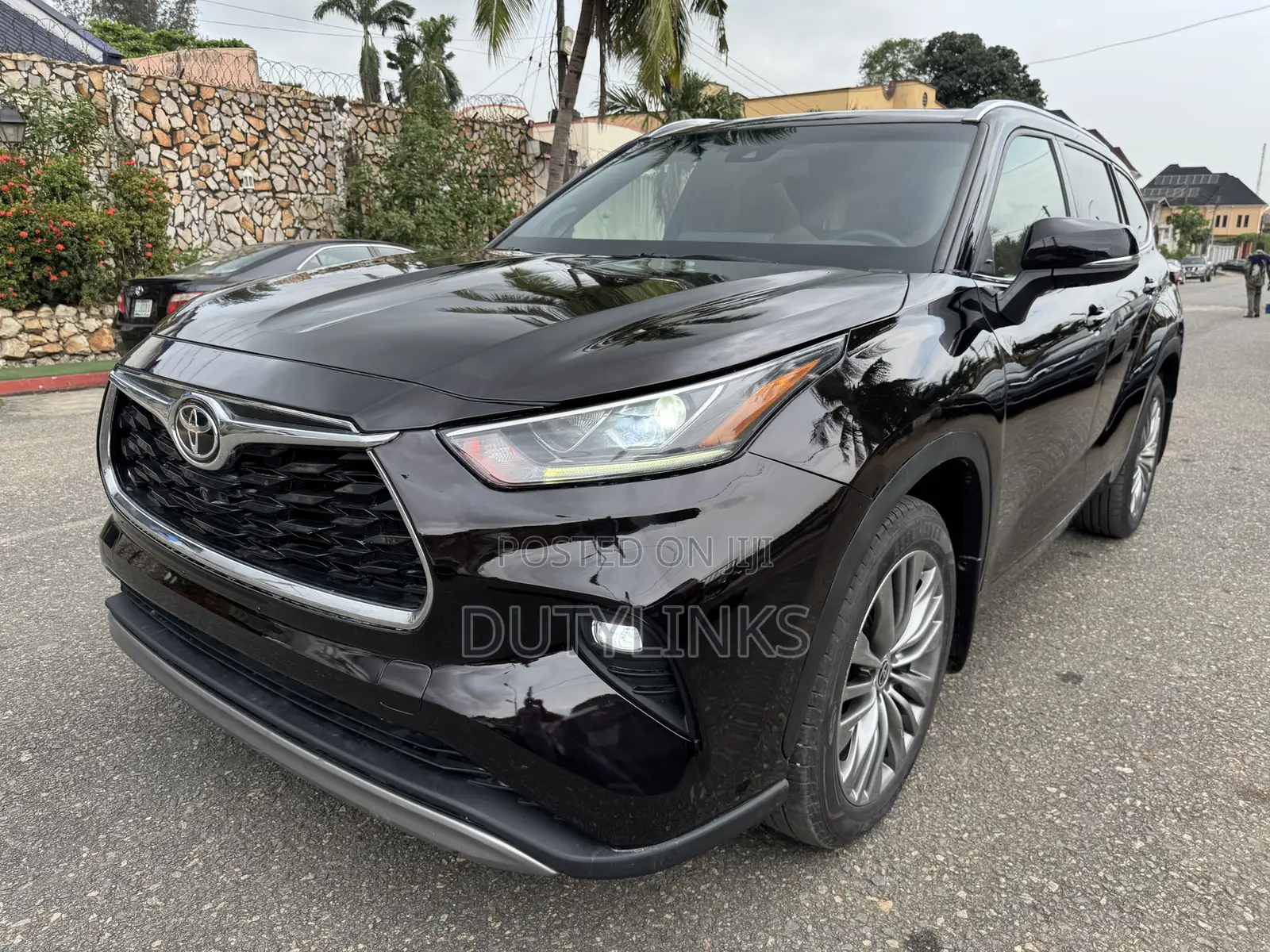 Toyota Highlander Platinum 2021 Maroon