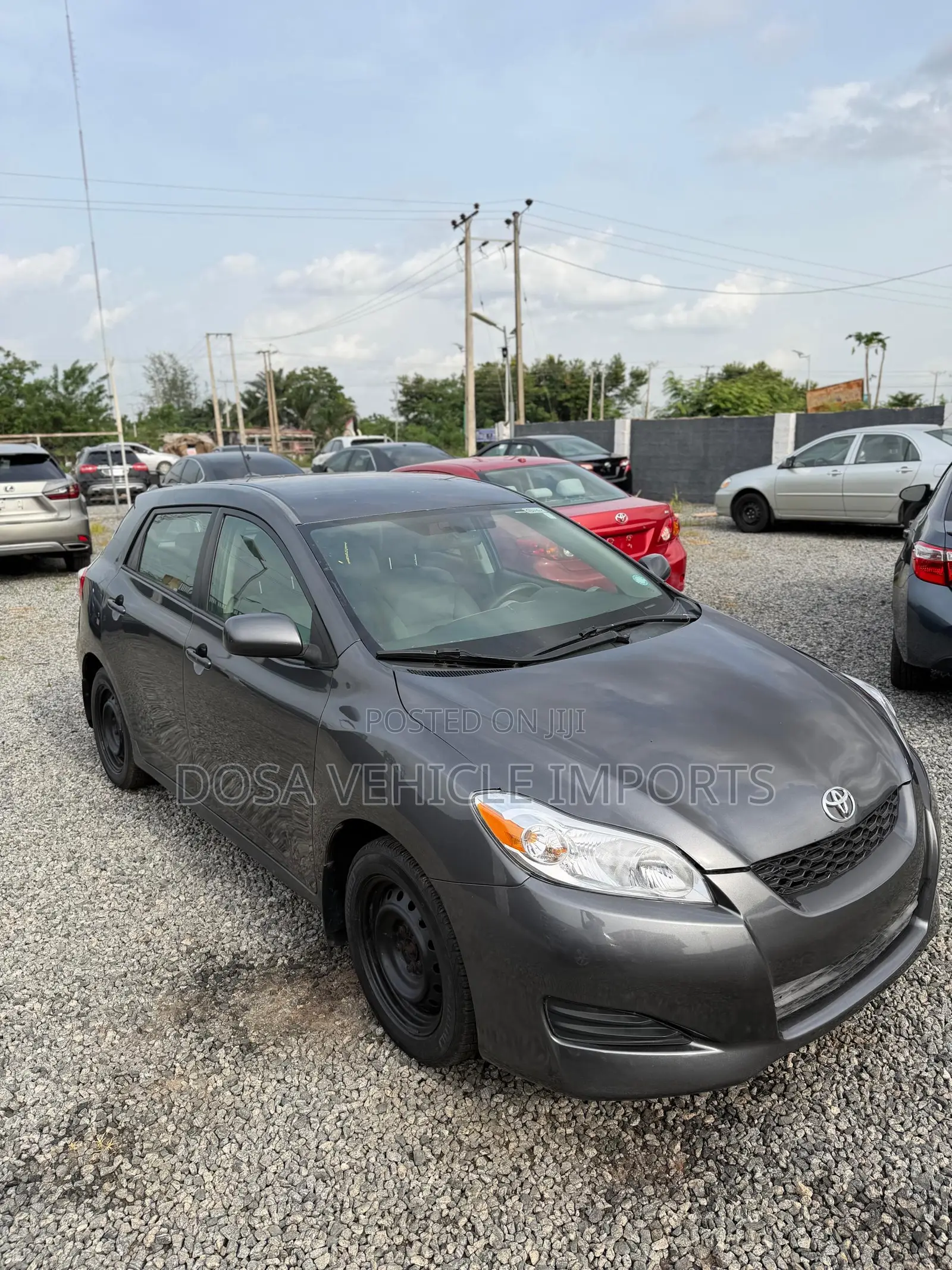 Toyota Matrix Hatchback FWD (1.8L 4cyl 5M) 2010 Gray