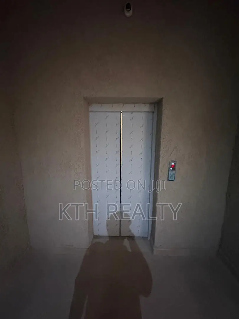 3bdrm Apartment in Ikate, Lekki Phase 1 for rent