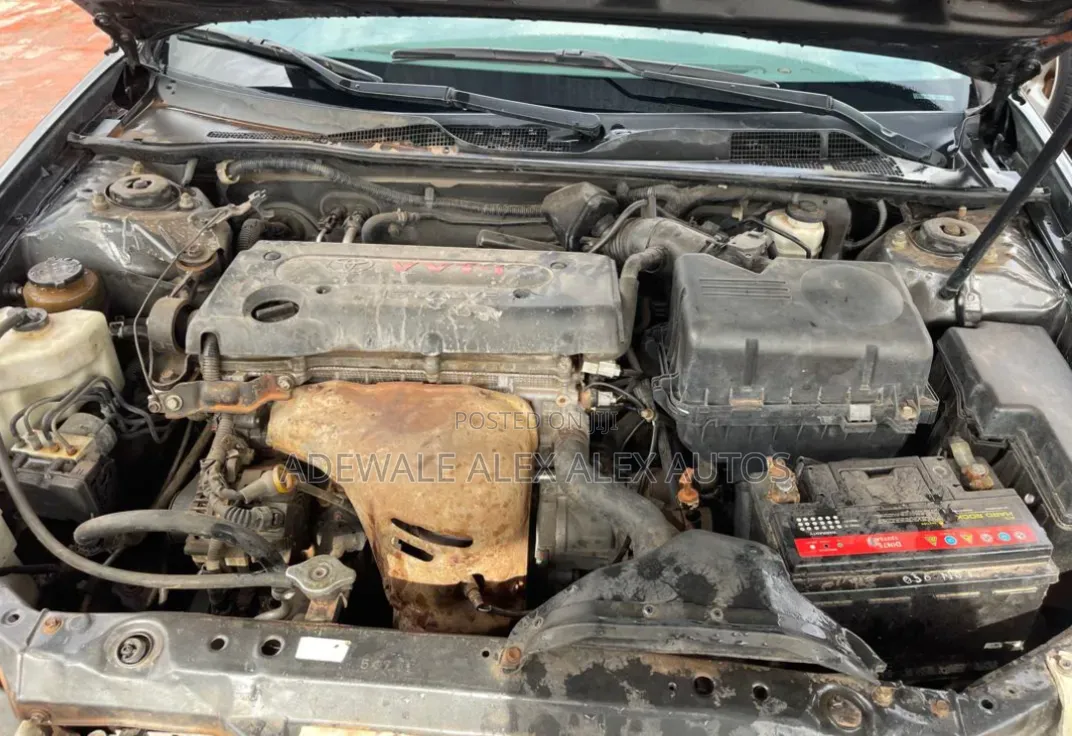 Toyota Camry 2005 Gray