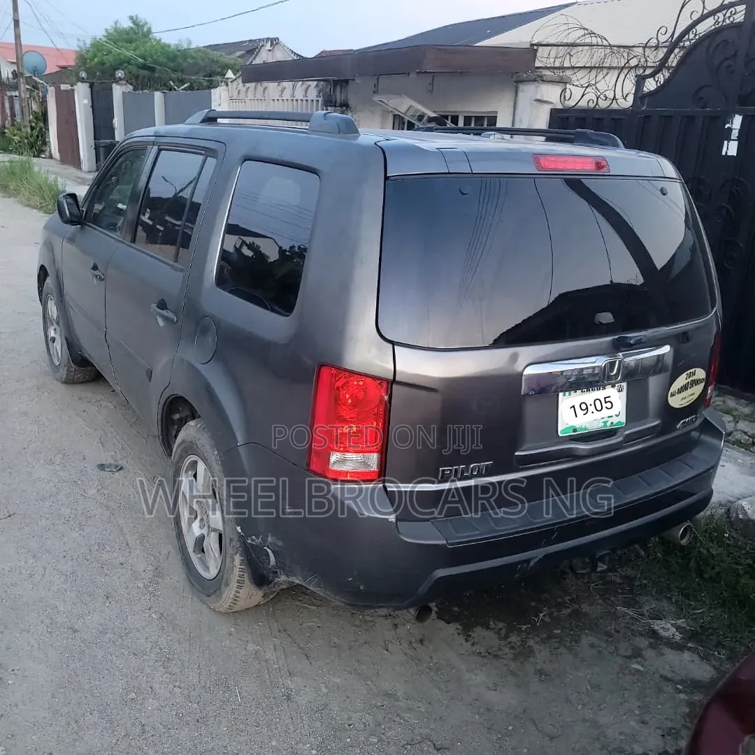 Honda Pilot EX-L 4dr SUV 4WD (3.5L 6cyl 5A) 2012 Gray