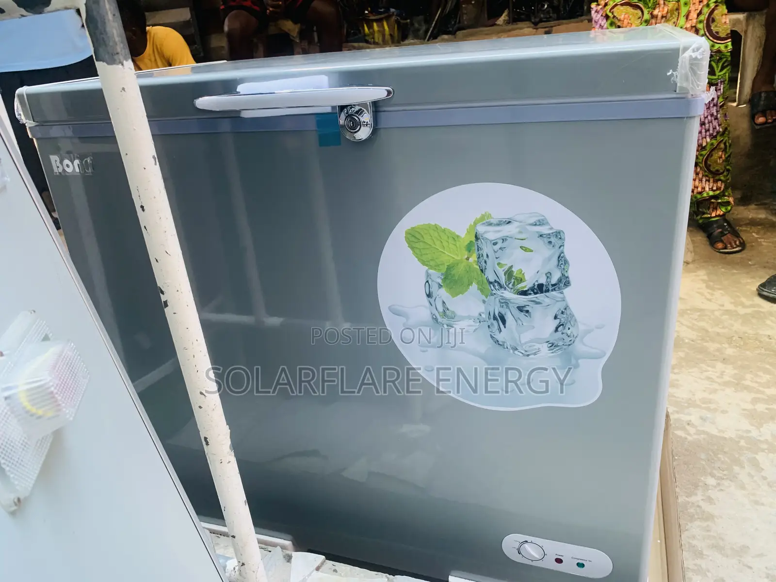 218l Bona Chest Freezer