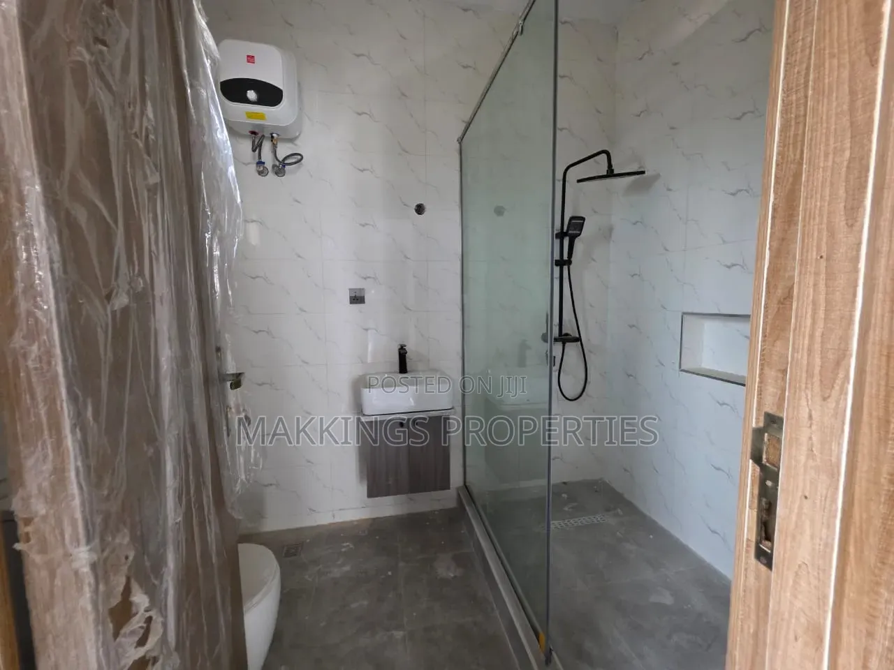 3bdrm Apartment in Ikate for sale