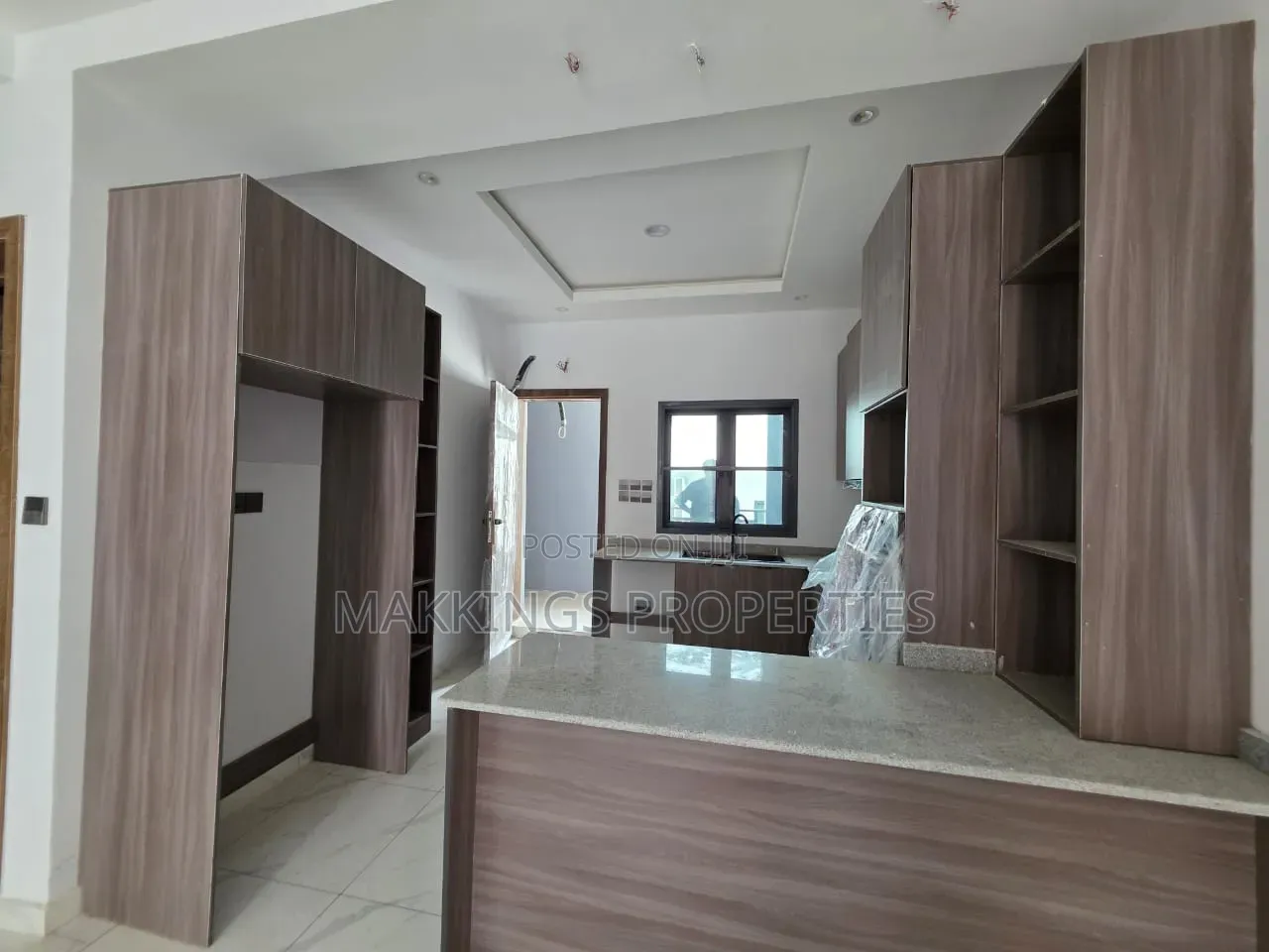 3bdrm Apartment in Ikate for sale