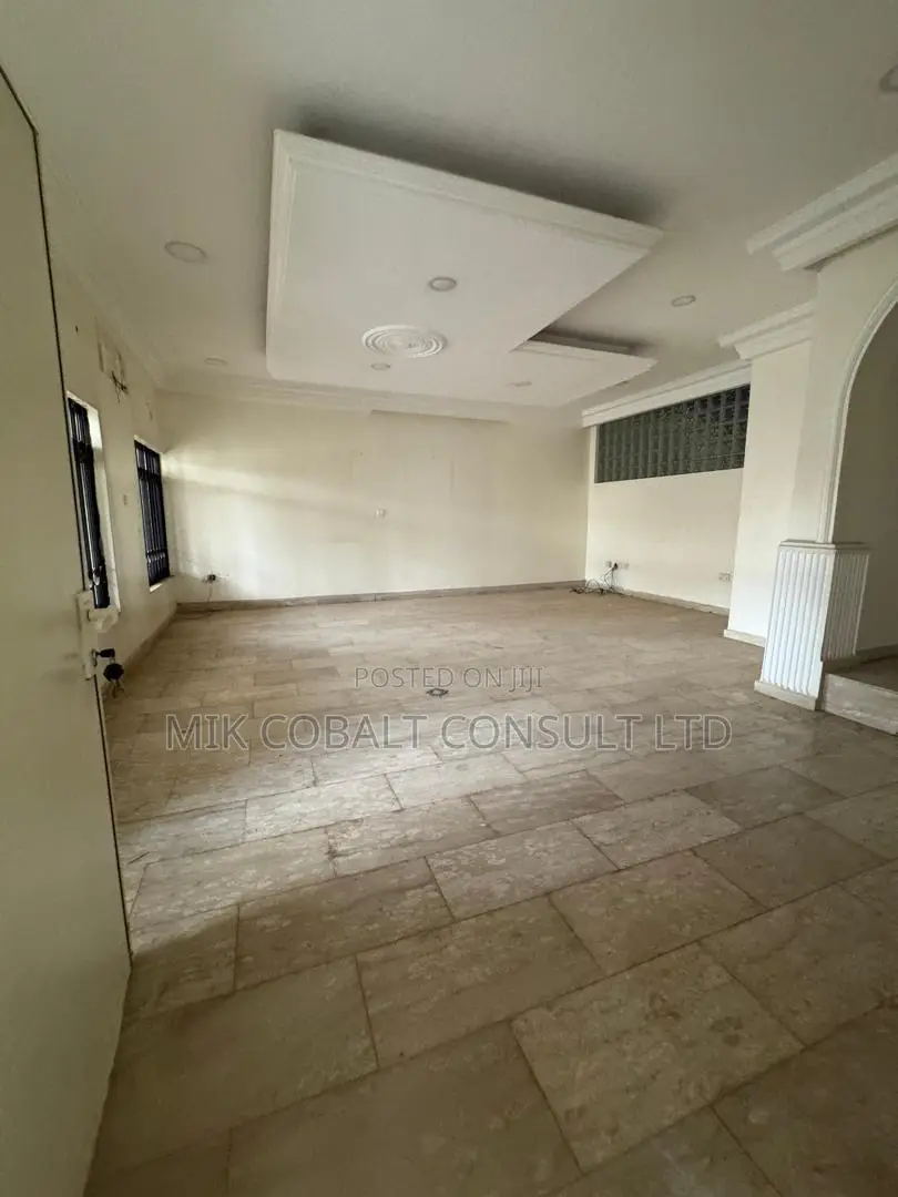 5bdrm Duplex in Maitama Main for rent