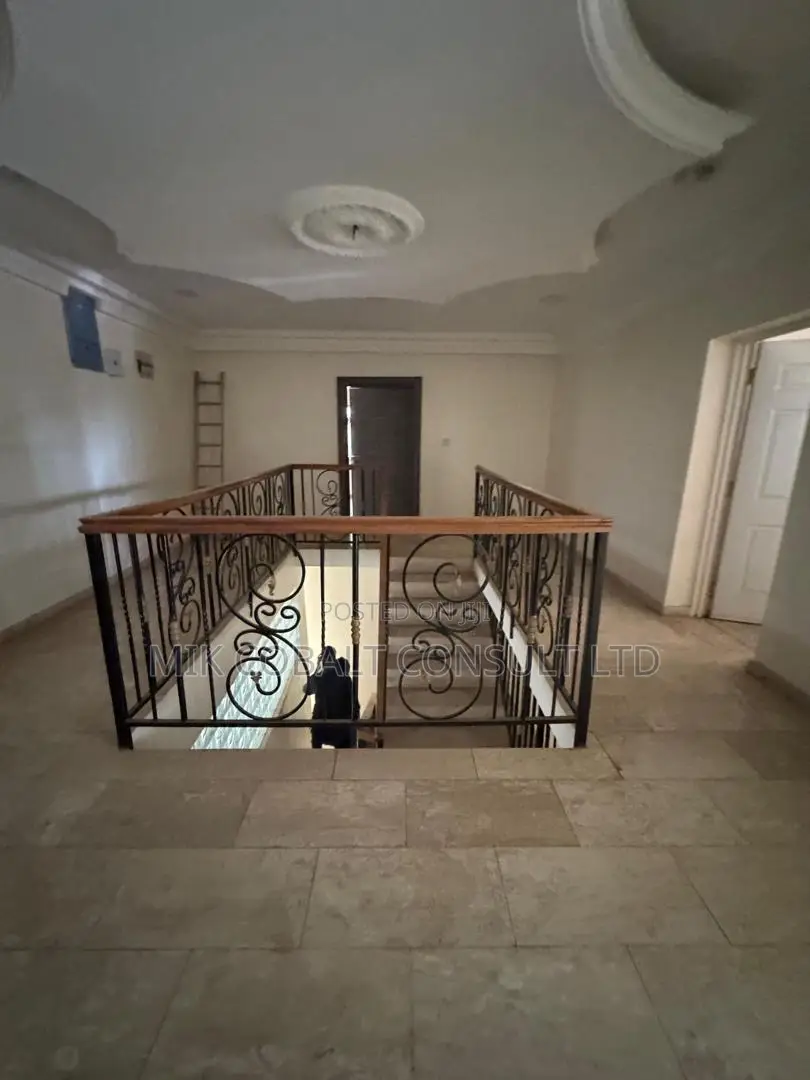 5bdrm Duplex in Maitama Main for rent