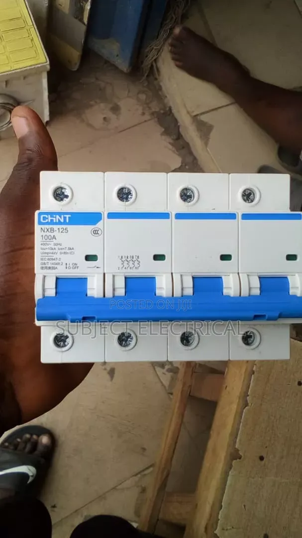 100amps 4pole MCB Breaker Chint